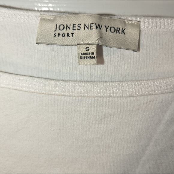 Jones New York Black and White stripped 3/4 in sleeve shirt size small - Picture 2 of 4